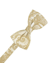 Cardi Pre-Tied Bamboo Tapestry Bow Tie